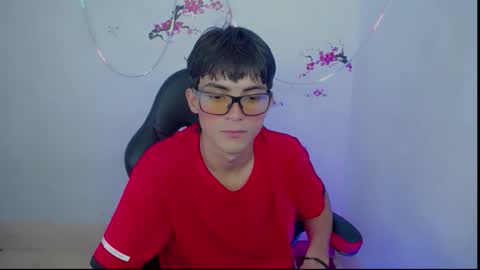 Thomas online show from 11/19/25, 01:27