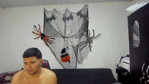 thomson_hot01 online show from 10/25/25, 05:48