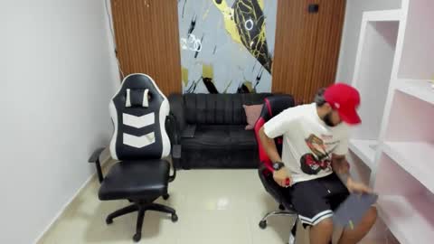 thomson_hot01 online show from 03/02/26, 07:15