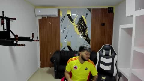 thomson_hot01 online show from 03/11/26, 06:08