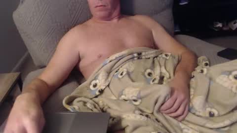 Snapshot of thonglife chatting on 12/02/25, 05:46 Jonathan online show from 12/02/25, 05:46