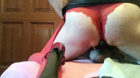 Snapshot of thongsandstockings chatting on 09/23/25, 11:52 Thongsandstocking online show from 09/23/25, 11:52