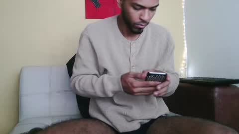 Snapshot of thonymaster chatting on 01/22/25, 12:17 thonyy online show from 01/22/25, 12:17