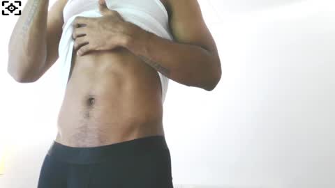 Snapshot of thonymaster chatting on 03/06/25, 05:57 thonyy online show from 03/06/25, 05:57