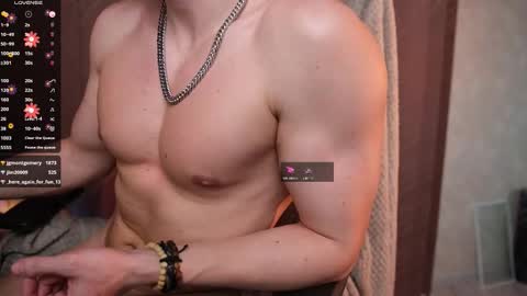 Snapshot of thor_banger chatting on 09/23/25, 12:13 thor_banger online show from 09/23/25, 12:13