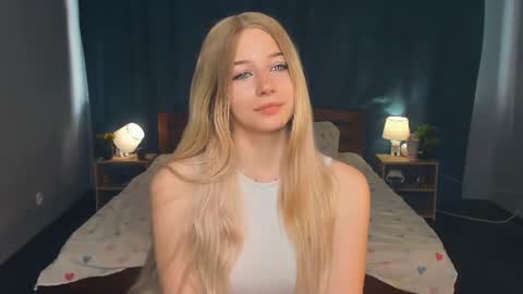 Snapshot of thoracarter chatting on 06/15/26, 10:17 thoracarter online show from 06/15/26, 10:17