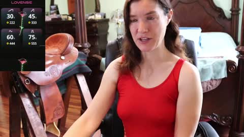 Snapshot of thornbury_rose chatting on 01/17/25, 05:08 ThornburyRose online show from 01/17/25, 05:08