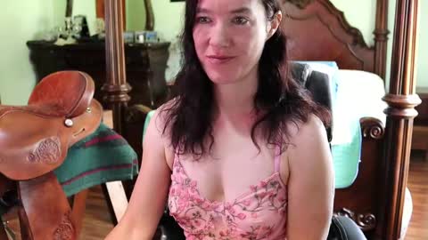 ThornburyRose online show from 05/13/26, 04:37