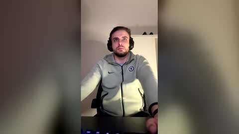 Snapshot of thorodinson03 chatting on 02/16/26, 06:04 thorodinson03 online show from 02/16/26, 06:04