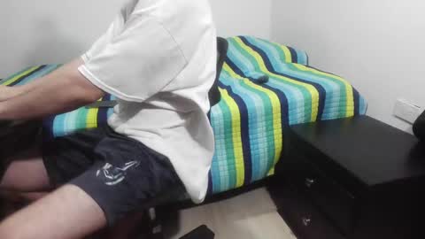 Snapshot of threesadtigers chatting on 12/16/24, 11:28 threesadtigers online show from 12/16/24, 11:28