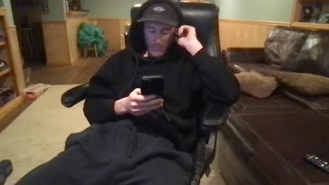 Snapshot of threetwothedome chatting on 02/23/25, 05:45 threetwothedome online show from 02/23/25, 05:45