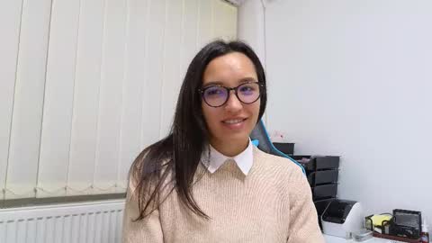 tia_j online show from 02/16/26, 07:32