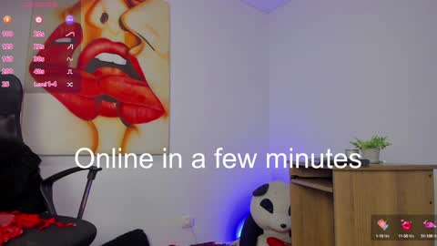 Snapshot of tiago_hannah chatting on 01/07/25, 08:42 carolina online show from 01/07/25, 08:42