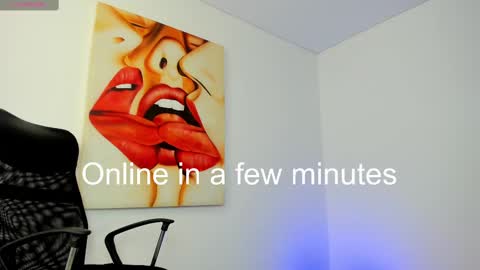 Snapshot of tiago_hannah chatting on 03/02/25, 01:05 carolina online show from 03/02/25, 01:05