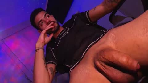 TIAGO ROBLES online show from 07/31/26, 05:51