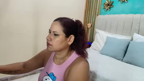 Snapshot of tiana_nicols chatting on 05/21/26, 12:28 T I A N A online show from 05/21/26, 12:28