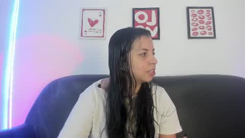 Snapshot of tiana_prince1 chatting on 06/19/26, 07:01 TIANA online show from 06/19/26, 07:01