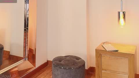 Snapshot of tiana_rosse_ chatting on 03/10/25, 12:04 tiana_rosse_ online show from 03/10/25, 12:04