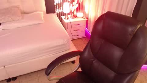 LIA online show from 03/18/26, 01:47