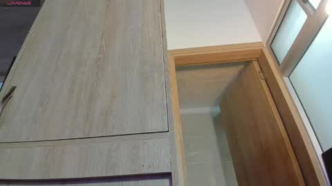 Snapshot of tianaglow44 chatting on 05/18/26, 11:27 T I A N A online show from 05/18/26, 11:27