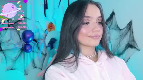 Snapshot of tianale chatting on 10/25/25, 12:40 Tiana Le online show from 10/25/25, 12:40