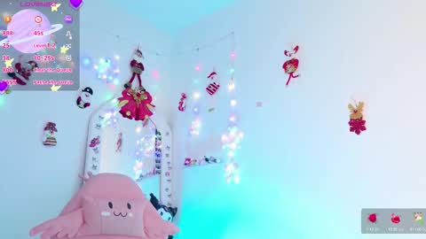 Snapshot of tianale chatting on 11/25/25, 11:49 Tiana Le online show from 11/25/25, 11:49