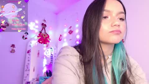 Snapshot of tianale chatting on 11/27/25, 12:46 Tiana Le online show from 11/27/25, 12:46