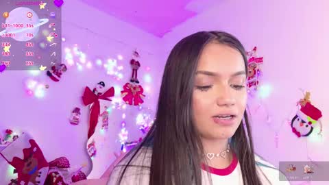 Snapshot of tianale chatting on 12/16/25, 01:21 Tiana Le online show from 12/16/25, 01:21