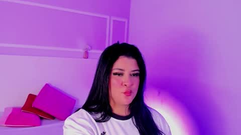 Snapshot of tiannagloww chatting on 02/23/26, 07:00 tiannagloww online show from 02/23/26, 07:00