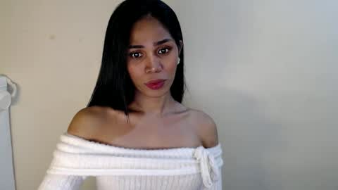 tiara online show from 10/27/25, 10:36