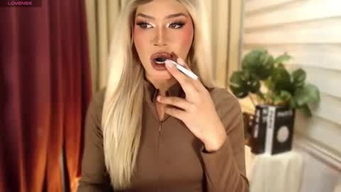 Snapshot of tiara_perezx chatting on 03/01/26, 05:59 Sam online show from 03/01/26, 05:59