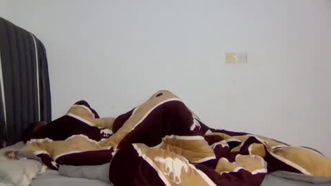 Snapshot of tiara_t chatting on 02/23/26, 07:06 Tiara online show from 02/23/26, 07:06