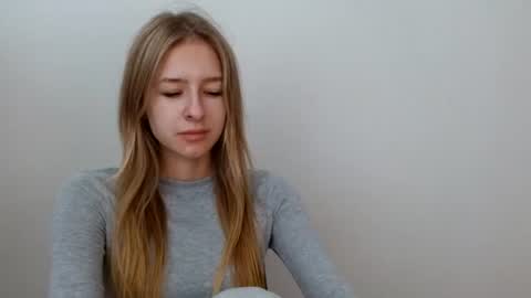 Tiara online show from 07/04/26, 07:58
