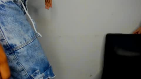 Snapshot of tibustream chatting on 11/12/25, 08:30 tibustream online show from 11/12/25, 08:30