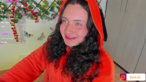Snapshot of tich___ chatting on 06/04/26, 04:46 tich___ online show from 06/04/26, 04:46