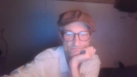 tiddles12345 online show from 04/17/26, 09:51