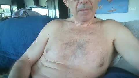 Snapshot of tied__up chatting on 02/01/25, 04:44 JustMe online show from 02/01/25, 04:44