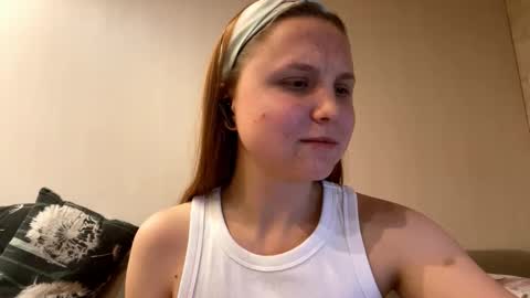 Snapshot of tientorian chatting on 10/15/25, 01:55 Maria online show from 10/15/25, 01:55