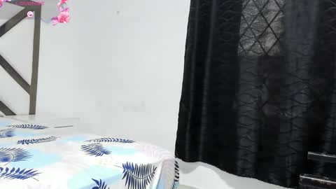 Snapshot of tifanibrown chatting on 02/22/26, 12:04 Tifani brown online show from 02/22/26, 12:04