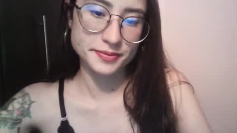 Snapshot of tifanny_a chatting on 12/12/24, 11:36 Tifanny online show from 12/12/24, 11:36