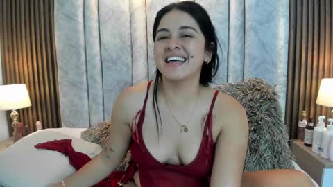 Snapshot of tifany__ross chatting on 02/11/25, 08:48 Tiff3 online show from 02/11/25, 08:48