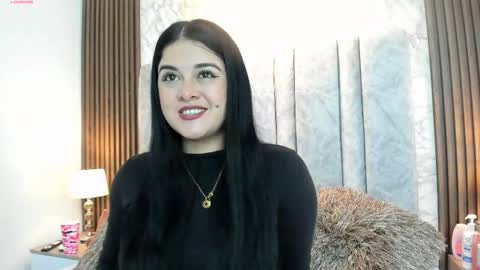 Snapshot of tifany__ross chatting on 02/16/25, 03:04 Tiff3 online show from 02/16/25, 03:04