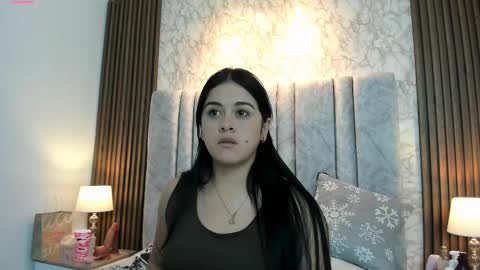 Snapshot of tifany__ross chatting on 03/10/25, 02:28 Tiff3 online show from 03/10/25, 02:28