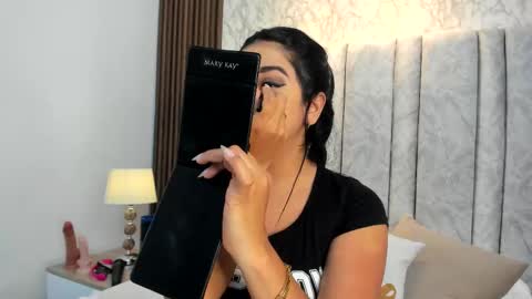 Snapshot of tifany__ross chatting on 09/16/25, 08:32 Tiff3 online show from 09/16/25, 08:32