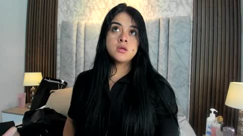 Snapshot of tifany__ross chatting on 09/18/25, 08:44 Tiff3 online show from 09/18/25, 08:44