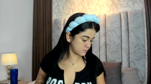 Snapshot of tifany__ross chatting on 10/07/25, 08:50 Tiff3 online show from 10/07/25, 08:50