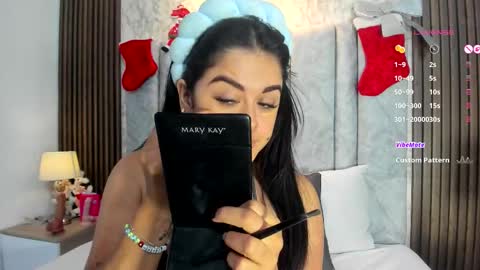 Snapshot of tifany__ross chatting on 11/29/25, 08:34 Tiff3 online show from 11/29/25, 08:34