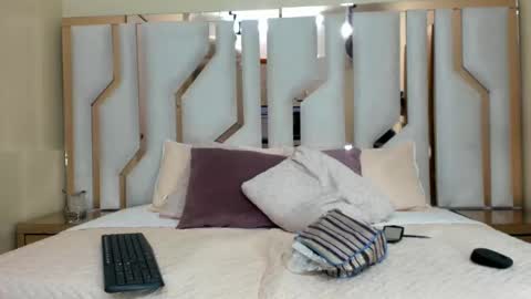    online show from 01/15/25, 09:41