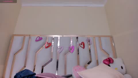    online show from 02/21/25, 11:43