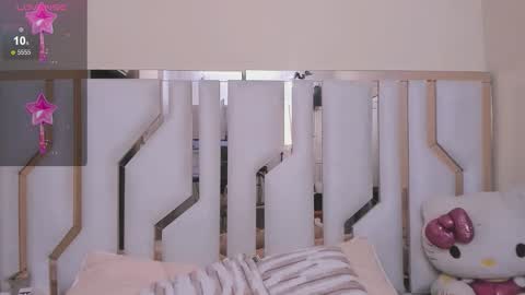 Snapshot of tifany_chill chatting on 12/21/25, 07:43 online show from 12/21/25, 07:43